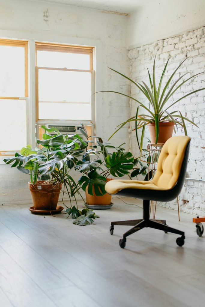 how can i design a functional and aesthetically pleasing home office 2