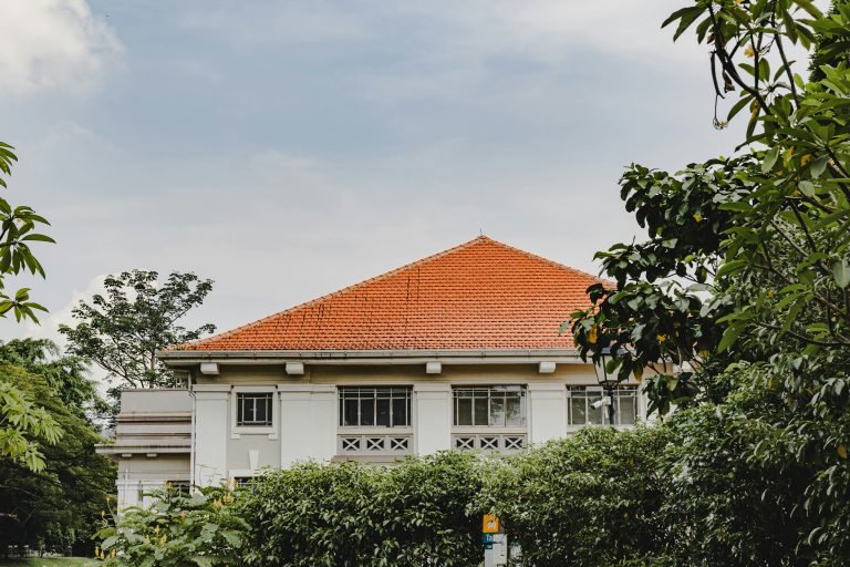 what are the signs that i need to replace my roof